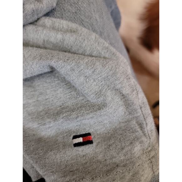 Tommy Hilfiger TShirt Mens Gray Short Sleeve Pullover Lightweight Classic Sz M - Picture 5 of 5